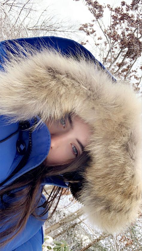 Snow Selfies, Snow Selfie, Snow Pics, Winter Aesthetic, Fur Hood, Snow Day, Photoshoot Ideas, Canada Goose, Holiday Fun