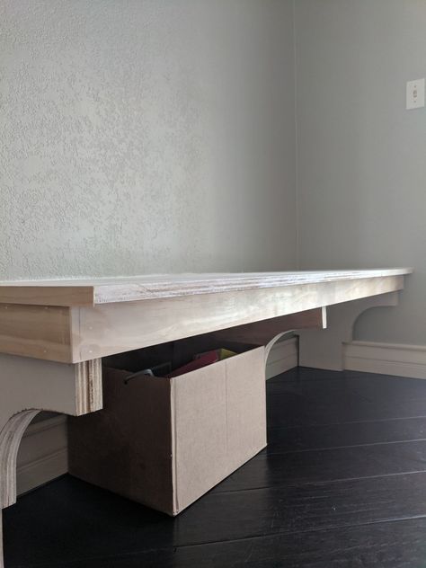 Making Banquette Seating, Diy Dining Banquette, Banquette Diy, Built In Dining Bench, Banquette Seating Diy, Diy Banquette, Dining Banquette Bench, Dining Room Banquette, Kitchen Booths