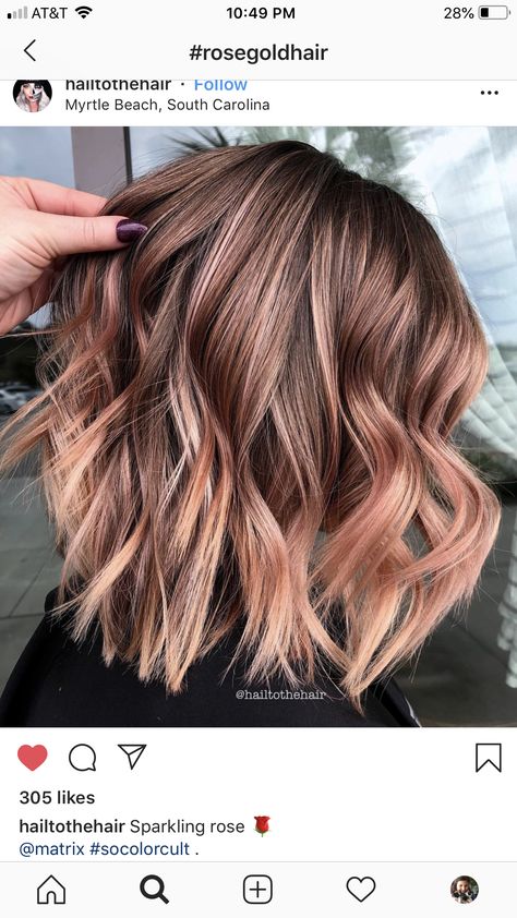 Rose Gold Hair Ombre, Balayage Hair Rose, Rose Gold Hair Brunette, Blond Rose, Gold Hair Colors, Hair Color Rose Gold, Ombré Hair, Short Hair Balayage, Rose Gold Hair