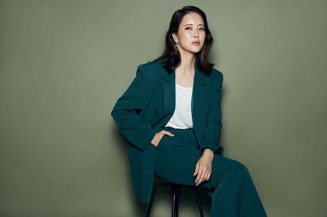 Baek Ji Young Talks About Her Close Relationship With Bang Shi Hyuk + A Conversation They Had About BTS | Soompi Bang Shi Hyuk, Baek Ji Young, The Big Hit, Close Relationship, About Bts, Music Producer, Greatest Hits, Korean Singer, Kpop Girls