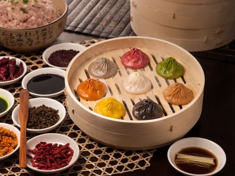 South Coast Plaza will open a food hall called Collage in 2020, with dumpling favorite Paradise Dynasty as anchor – Orange County Register Chinese Soup Dumplings, Soup Dumpling, Pork Bone Soup, Deep Fried Fish, Xiao Long Bao, Soup Dumplings, Sweet And Sour Sauces, Braised Pork Belly, Dumpling Wrappers