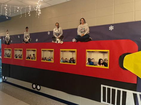 Christmas Bulletin Board Ideas Polar Express, North Pole School Hallway Decorations, School Hallway Christmas Decor, Polar Express Outfit Ideas, Polar Express Christmas Party Decoration, Polar Express Classroom Transformation, Polar Express Theme Party, Polar Express Decorations Hallways, Polar Express School Hallway