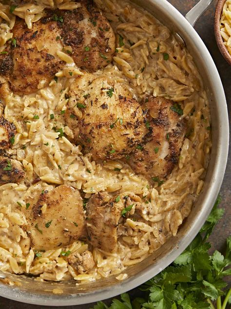 This easy and tasty Creamy Chicken and Orzo Skillet is a perfect dinner for those hectic nights when you barely have time to make rice. Bonus: it cooks in one pan! Can you ask for anything more? Creamy Chicken And Orzo, Orzo Skillet, Chicken And Orzo, Easy Skillet Meals, Orzo Recipes, Easy Chicken Thigh Recipes, Chicken Orzo, Budget Bytes, Perfect Dinner