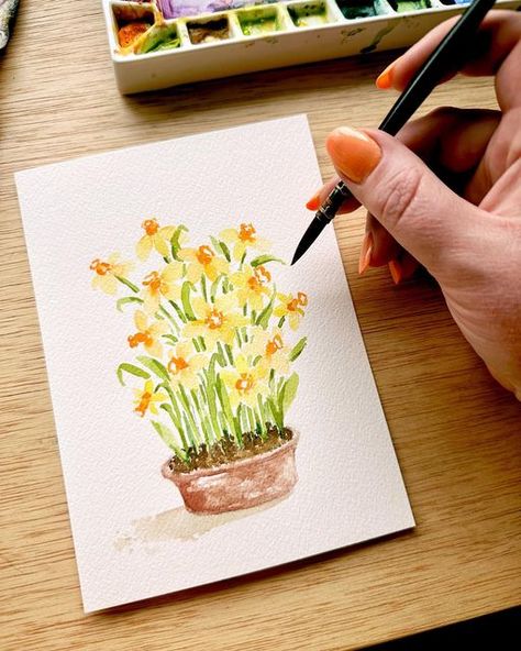 Kristin Van Leuven | Watercolor artist and instructor on Instagram: "I can’t get enough daffodils! I’ve been working on a special project all about daffodils that I can’t wait to share more about soon. Did you know March’s birth flower is the daffodil? Are you a March baby?" Watercolor Daffodils Easy, Daffodil Drawing, Watercolor Daffodils, Daffodil Watercolor, Daffodil Painting, Daffodil Art, March Baby, Night Theme, Paintings Tutorials