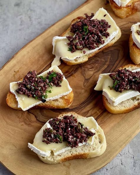 Black Olive Tapenade Recipe, Olive Tapenade Recipe, Tapenade Recipe, Toasted Crostini, Goat Cheese Crostini, Roasted Pork Tenderloins, Crostini Recipes, Goat Cheese Recipes, Olive Recipes