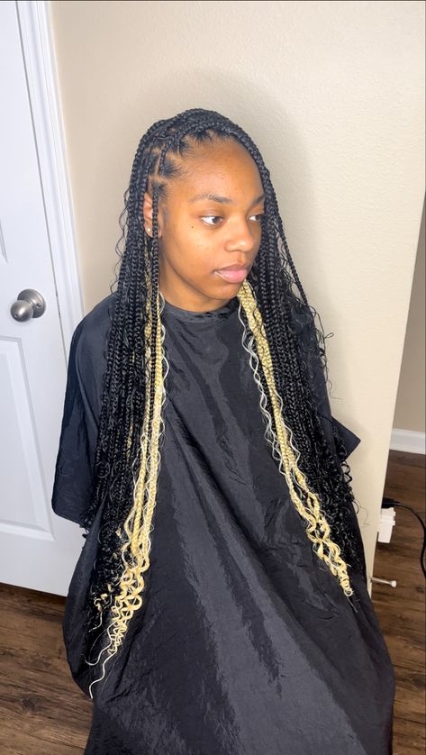 braids Bohemian Peekaboo Knotless Braids, Peak A Boo Knotless Boho Braids, Peekaboo Bohemian Braids, Peakaboobraids Black And Blonde, Goddess Braids Peek A Boo, Black And Blonde Boho Braids, Peekaboo Boho Braids, Latest Braids Hairstyles, Latest Braids