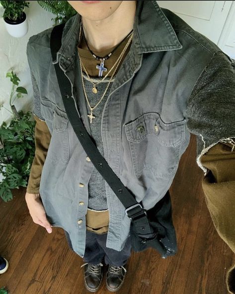 Vintage Punk Outfits, Shoegaze Aesthetic Outfits, Rat Fashion, Tboy Swag, Masc Outfits, Mens Outfit Inspiration, Punk Outfits, Swaggy Outfits, Grunge Outfits