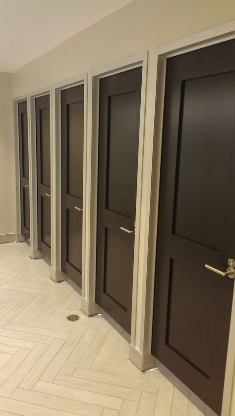 Bathroom Stall Doors, Commercial Bathroom Designs, Bathroom Door Handles, Stall Door, Luxury Toilet, Restaurant Bathroom, Bathroom Stall, Restroom Design, Public Bathrooms