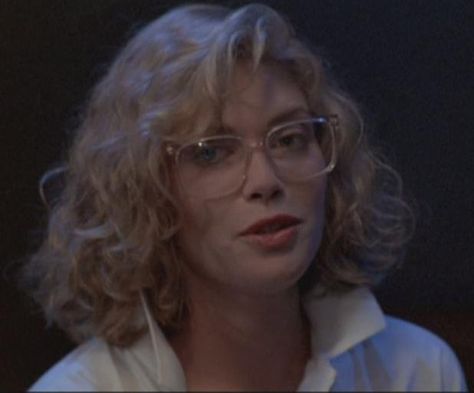 Kelly McGillis, very 80s glasses 80s Glasses Women, 1980s Glasses Women, Kelly Mcgillis Hair, Kelly Mcgillis 80s, Charlotte Blackwood, 1980s Glasses, Kelly Mcgillis, Geek Glasses, 80s Glasses