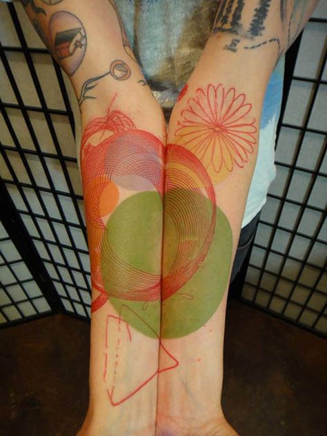 Two Arms, One Tattoo People With Tattoos, Colorful Tattoos, Cute Tats, Tattoos Geometric, Tatuaje A Color, Side Tattoos, Dainty Tattoos, Aesthetic Tattoo, Abstract Tattoo