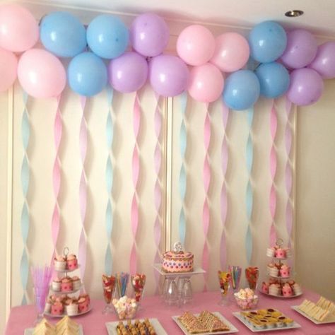 decoracion con papel creppe6                                                                                                                                                                                 Más Girls Tea Party Birthday, Girls Tea Party, Princess Tea Party, Baby Shower Table, Shower Bebe, Tea Party Birthday, Baby Shower Planning, Unicorn Birthday Parties, Baby Shower Balloons