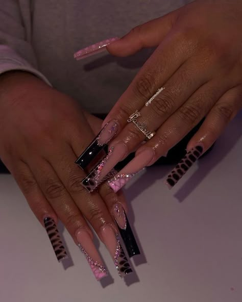 Gemini Nails Designs, Black Glam Nails, Short Nails Nail Art, Nails Art Summer, Designs Nails Art, Long Acrylic Nail Designs, Nail Art Easy, Nails Art Ideas, Drip Nails