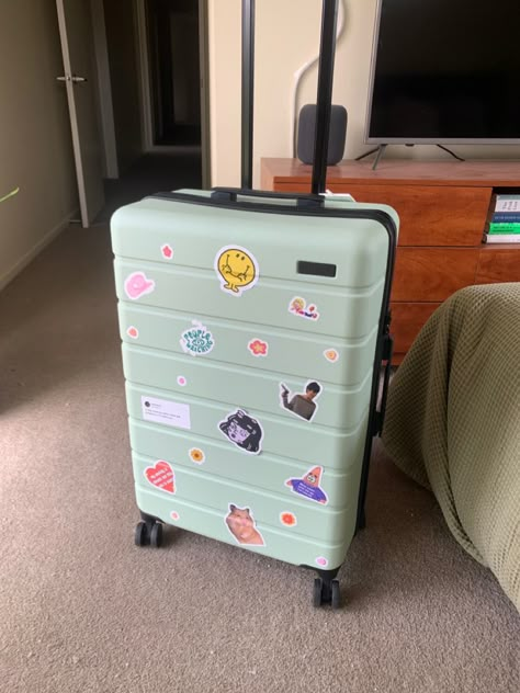 Stickers For Suitcases, Suitcase Stickers Ideas, Stickers On Suitcase, Luggage Stickers Ideas, Suitcases Aesthetic, Suitcase With Stickers, Koper Traveling, Suitcase Aesthetic, Yellow Suitcase