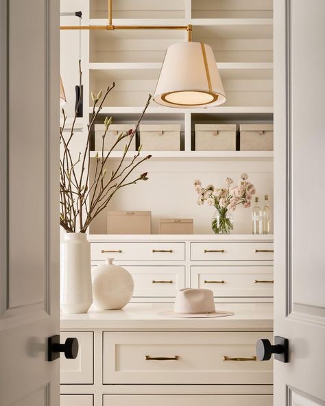 Sharing a divine moment with this closet by Tori Rubinson Interiors at Fort Worth Dream Street. Styling by Melanie Mckinley. Photography by Stephen Karlisch. Learn more! Studio Mcgee Walk In Closet, Studio Mcgee Master Closet, Shoes Closet Ideas, Closet With Island, Tori Rubinson, Timeless Closet, Closet Island, Dream Closet Design, Beautiful Closets