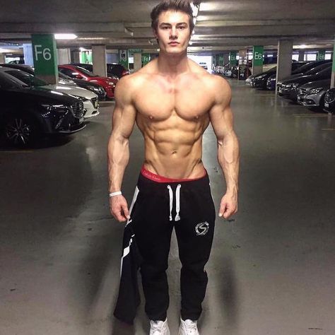 Jeff Seid, Muscle Guys, Bodybuilding Pictures, Rapper Art, Natural Bodybuilding, Male Fitness Models, Workout Memes, Health Inspiration, Body Builder