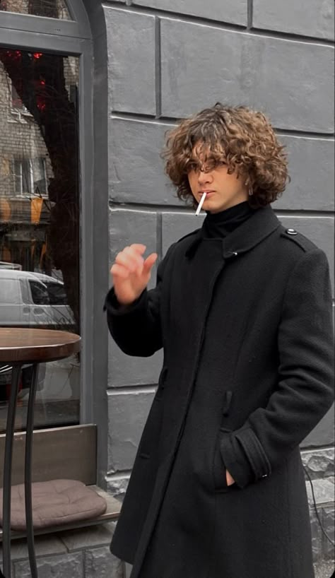 Short 2c Haircut, 2c Haircut, Long Curly Hair Men, Men's Curly Hairstyles, Guy Haircuts Long, Men Haircut Curly Hair, Curly Hair Photos, Hair Inspiration Short, Wavy Curly Hair