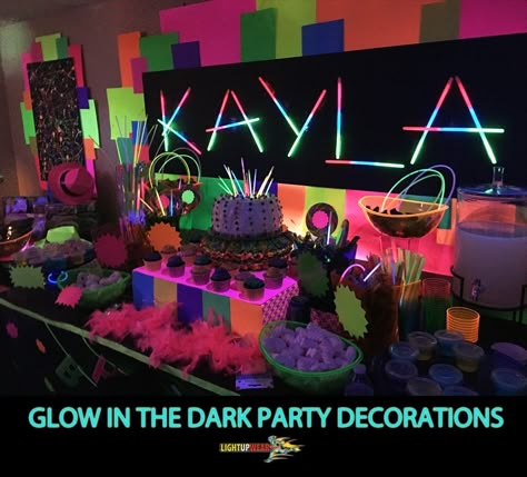 Glow In Dark Party, Glow Stick Party, Neon Birthday Party, Glow Birthday Party, Neon Birthday, Glow Birthday, Dark Party, Quinceanera Ideas, Birthday Party For Teens