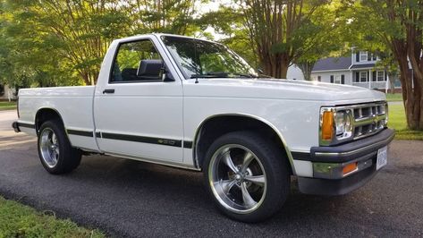 Chevy S10 For Sale, Mini Trucks 4x4, S10 Truck, Chevy Luv, Small Pickups, Pickup Trucks For Sale, S10 Pickup, Custom Chevy Trucks, Lifted Chevy