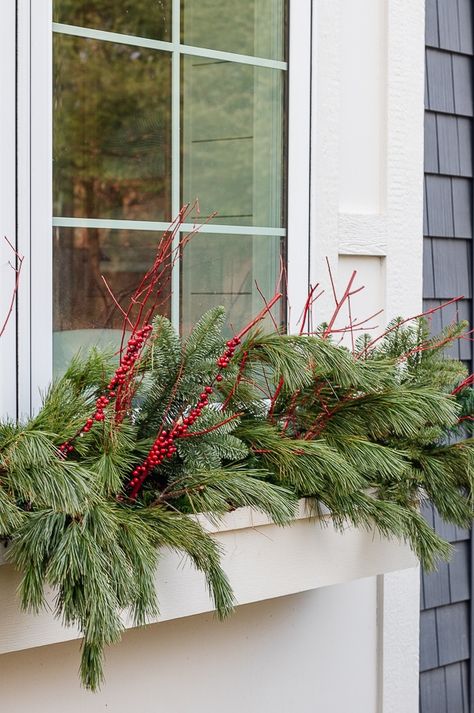 Cedar and red winter berries in window boxes. Winter Window Box Ideas, Window Box Ideas, Christmas Window Boxes, Winter Window Boxes, Dekoratívne Vence, Holiday Planter, Faux Christmas Trees, Winter Planter, Window Box Flowers