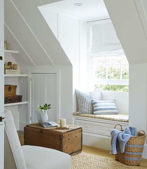 Attic Reading Nook, Attic Design Ideas, Reading Room Decor, Attic Renovation Ideas, Finished Attic, Kids Room Paint, Window Seats, Attic Design, Attic Bedrooms