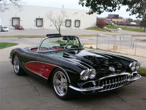 Austin Martin, Corvette Custom, Classic Corvette, Vintage Muscle Cars, Chevy Muscle Cars, Barrett Jackson Auction, Best Classic Cars, Corvette Stingray, Us Cars