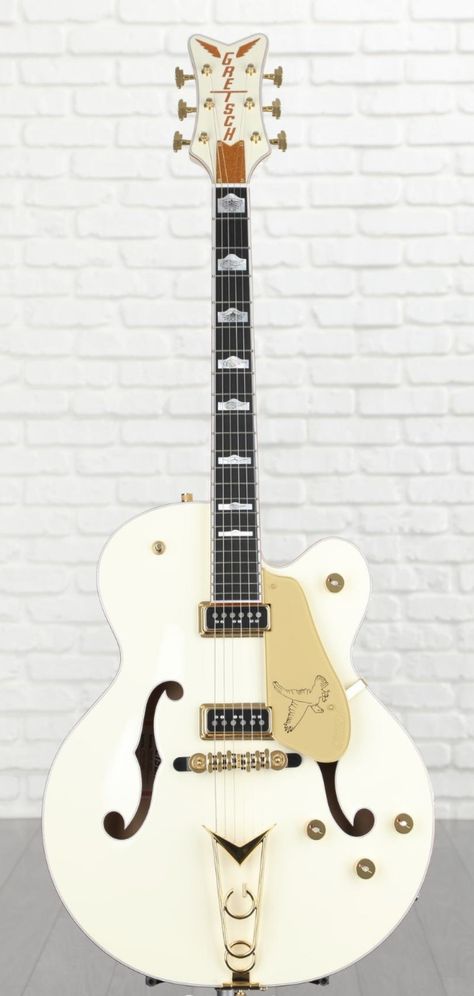 Gretsch G6136-55GE Vintage Select 1955 White Falcon White Falcon Guitar, Gretsch White Falcon, White Falcon, Sketch Practice, Guitar Obsession, Beautiful Guitars, Guitar Stuff, Gretsch, Cool Guitar