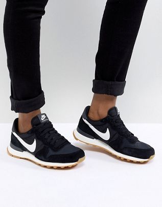 Nike Trainer, Air Max 90s, Ankle Sneakers, Nike Internationalist, Basket Noir, Baskets Nike, Nike Tennis Shoes, Black Trainers, Nike Training