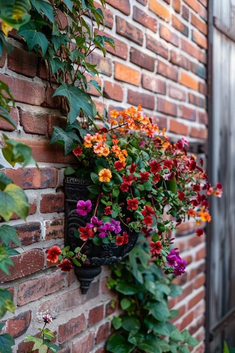 How To Decorate A Brick Wall Outside: Outdoor Style Long Exterior Wall Decorating Ideas, Painting Brick Wall Backyard, Decorate Brick Wall Outdoor, Patio Brick Wall Decor Ideas, Brick Wall Decor Outdoor, Brick Wall Outdoor Decor Garden Ideas, Outside Brick Wall Decor Ideas, Outdoor Wall Art Paintings, Brick Wall Decor Ideas