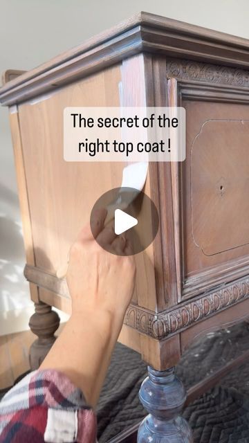 Dorota Kwolek • DIY Furniture Flips Tips Ideas on Instagram: "Attention paint wash enthusiasts!   You want to know my secret on how to get the perfect finish every time?   To get the colour you want, you need a top coat which will protect your project but won’t change the colour of it 😎  Comment TOP COAT, and I will send you the link to the one I use 🥰  Why do I like it? It dries fast, is self-levelling and won’t change the colour of your whites or paint wash!   🌟save and share🌟and tag a friend who needs to learn about it!" Paint Wash Furniture, Paint Wash, Diy Furniture Flip, Furniture Flips, General Finishes, Wood Furniture Diy, Painting Furniture, April 22, Flipping Furniture