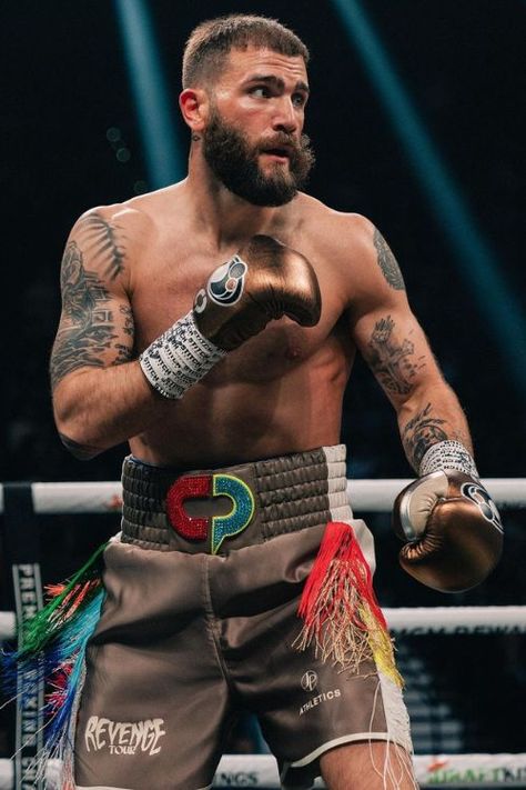 Caleb Plant Wife Jordan Hardy Is A Journalist Caleb Plant, Conor Mcgregor Style, American Boxer, Boxing Images, Nba Tv, Boxing Champions, Martial Arts Workout, Boxing Workout, Poses References