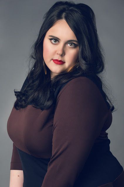 LAURA MCKINNON: Shooting: Sharon Rooney Fat Babies, Sharon Rooney, My Mad Fat Diary, Clothing Aesthetics, Beatrice Potter, Casting Call, Girl Meets World, Curvy Plus Size, Plus Size Beauty