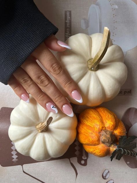 Ghost Nails Acrylic, Halloween Nail Colors, Fall Almond Nails, Ghost Nails, Fall Gel Nails, Colored Acrylic Nails, Summery Nails, Almond Shape Nails, French Acrylic Nails