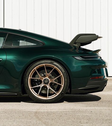 Porsche Gts, Porsche Wheels, Car Iphone Wallpaper, Porsche Gt, Porsche Sports Car, Top Luxury Cars, Yorkshire Uk, Porsche Taycan, British Racing Green