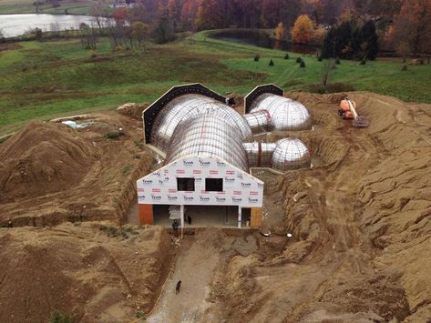 Work Earth Bag Building, Earth Homes Plans, Earth Ships Homes, Earthen Homes Design, Alternative Home Building, Earth Sheltered Homes Plans, Earth Bag Homes Diy, Under Ground Homes, Earth House Design