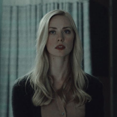 Marvel Females, Marvel Defenders, Punisher Netflix, Daredevil 2015, Karen Page, Deborah Ann Woll, Defenders Marvel, Business Clothes, Frank Castle