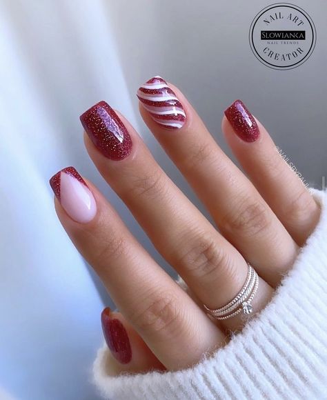 Red And White Christmas Nails, White Christmas Nails, Red And White Nails, Red Christmas Nails, Red And White Christmas, Christmas Gel Nails, Her Nails, Christmas Nails Acrylic, Festival Nails