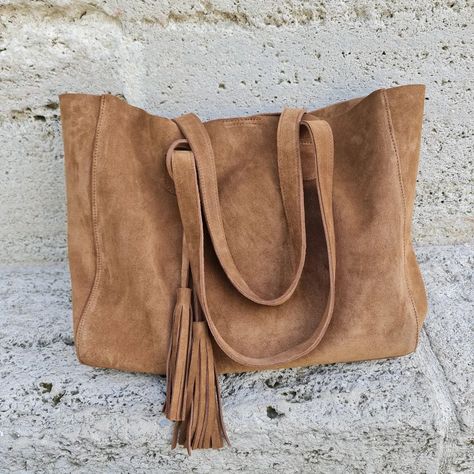 Suede Tote Bag ✨️ Tote Bag Diy, Suede Tote Bag, Suede Tote, Diy Tote Bag, Collection Ideas, Fabric Tote, Bags Handmade, Bag Diy, Leather Bags Handmade