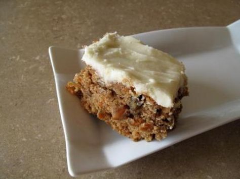 Fully Loaded Carrot Cake - The Kitchen Magpie Carrot Cake Recipe Easy, Keto Cupcakes, Moist Carrot Cakes, Easy Carrot Cake, Cream Cheese Buttercream, Vegan Carrot Cakes, Best Carrot Cake, Chocolate Cream Cheese, Pineapple Cake