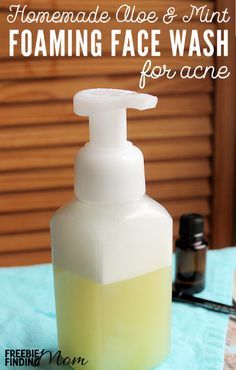 Face Wash For Acne, Homemade Face Wash, Diy Face Wash, Oil Cleansing, Acne Face Wash, Baking Soda Shampoo, Foaming Face Wash, Face Acne, Homemade Face Masks