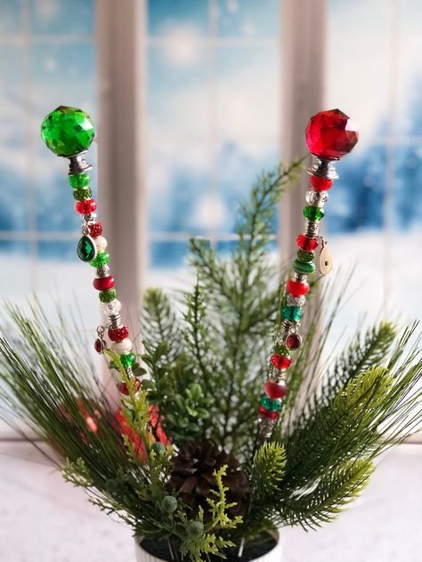 Holiday Plant Pot Decor, Christmas Plant Stake, Holiday Garden Stake, Stocking Stuffer, Princess Wand, Christmas Wand, Holiday Plant Decor - Etsy Beaded Garden Stakes, Plant Pot Decor, Christmas Market Ideas, Christmas Plant, Pot Decor, Princess Wands, Plants House, Plant Stakes, Christmas Plants