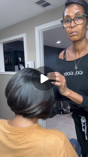 Layered Bob Black Women, Middle Part Bob Black Women, Center Part Bob, Very Short Bob Black Women, Bobs On Black Women Real Hair, Fluffy Bob Black Women, Layered Bob Hairstyles For Black Women, Natural Hair Bob Cut, Bob Black Women