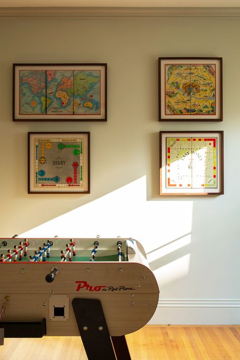 Use Games as Decor, Too Family Games Room Ideas, Teenage Den Ideas, Game Room Airbnb, Funky Game Room, Family Games Room, Basement Bonus Room Ideas, Basement Living Room Decor, Classy Game Room, Board Game Room Decor