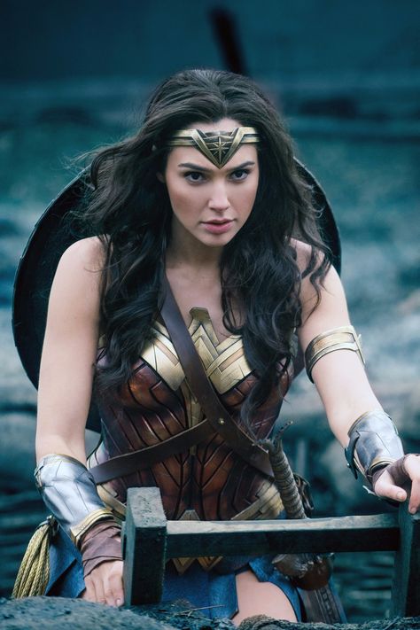 4 Wonder Woman Scenes That Could Have Been Very Different If They'd Been Directed by a Man Wonder Woman Workout, Rachel Brice, Gal Gardot, Holly Marie Combs, Wonder Woman Movie, Wonder Woman Cosplay, Gal Gadot Wonder Woman, Sara Bareilles, Katherine Heigl