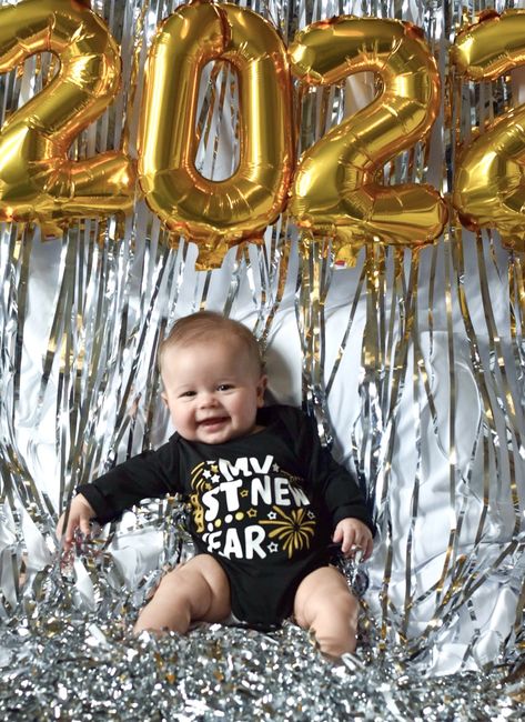 1st New Years Baby Pictures, Baby Nye Photos, New Years Toddler Photoshoot, New Year Newborn Pictures, New Year Monthly Baby Picture, New Years Milestone Picture, New Year Milestone Baby Picture, Halfway Around The Sun Baby Photoshoot, November Baby Monthly Pictures