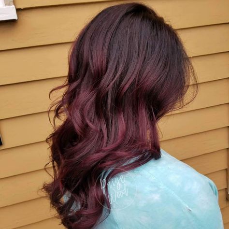 Paint melt hair. Dark chocolate velvet cake hair color courtesy of Paige Wood, stylist. Dark base, red violet and beautiful. Red Velvet Cake Hair Color, Chocolate Velvet Cake, Red Dye, Purple Dye, Hair Dark, Red Violet, Colored Hair, Velvet Cake, Red Velvet Cake