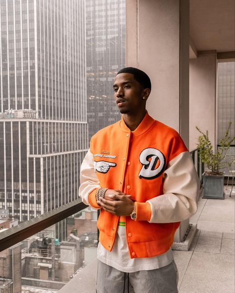 Varsity Jacket Outfit Mens, King Combs, Outfit Homme, Varsity Jacket Outfit, Neat Casual Outfits, Black Guy, College Jackets, Trendy Boy Outfits, Gardens Design