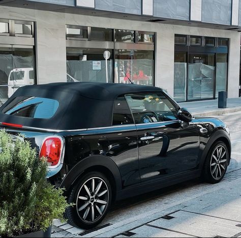 Black Mini Cooper Convertible, Mini Cooper Cabriolet, Black Mini Cooper, Mini Cabrio, Mini Cooper Convertible, Mini Copper, Mini Convertible, Mini Coopers, Girly Car