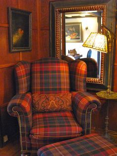 Tartan Chair, Cosy Homes, Scottish Decor, Plaid Chair, Oak House, Craftsman Interior, Christmas Furniture, English Country Style, Plaid Decor