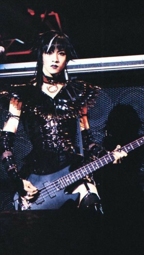 Dir En Grey Toshiya, Toshiya Dir En Grey, Visual Kei Fashion, Kei Visual, Kei Fashion, Dir En Grey, Japanese Rock, The Flesh, Goth Aesthetic