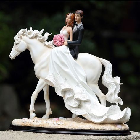 Cake Topper Wedding Romantic, Western Wedding Cakes, Horse Cake Toppers, Equestrian Wedding, Silhouette Cake, Country Wedding Cakes, Horse Wedding, Horse Cake, Groom Wedding Cakes